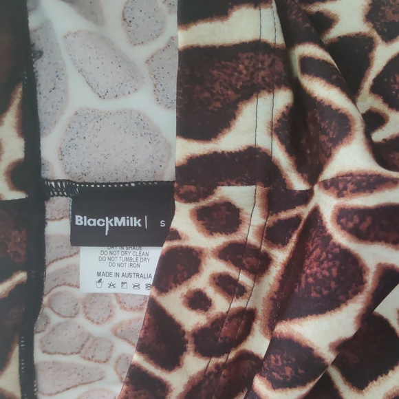 Blackmilk Baby Giraffe High Waisted Leggings Small Halloween - Picture 5 of 7
